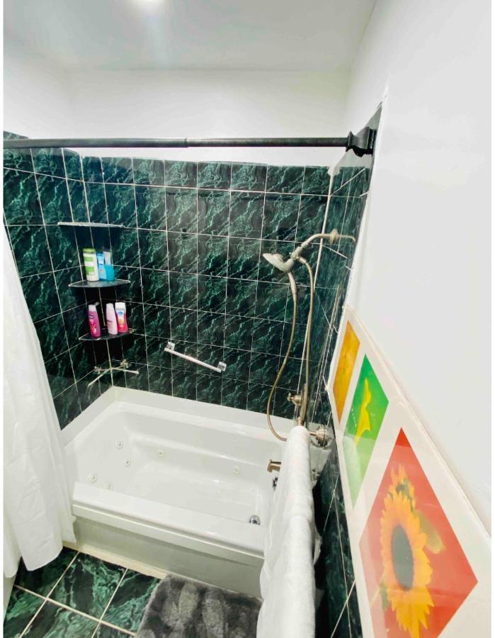 Room With Jacuzzi, Massage Seat, And Parking Space, The Best Choices!! Норт-Берген Экстерьер фото